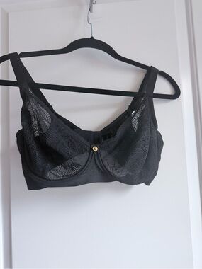 Understance Black Lace Underwire Bra with Sheer Cups